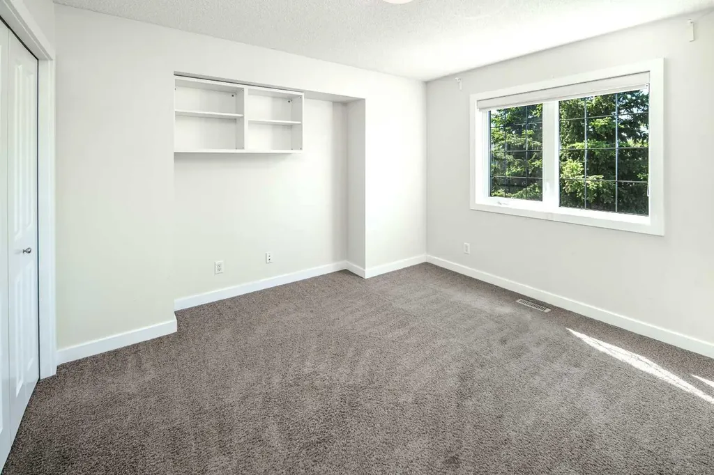 99 Evergreen Square SW Calgary AB T2Y 4W3