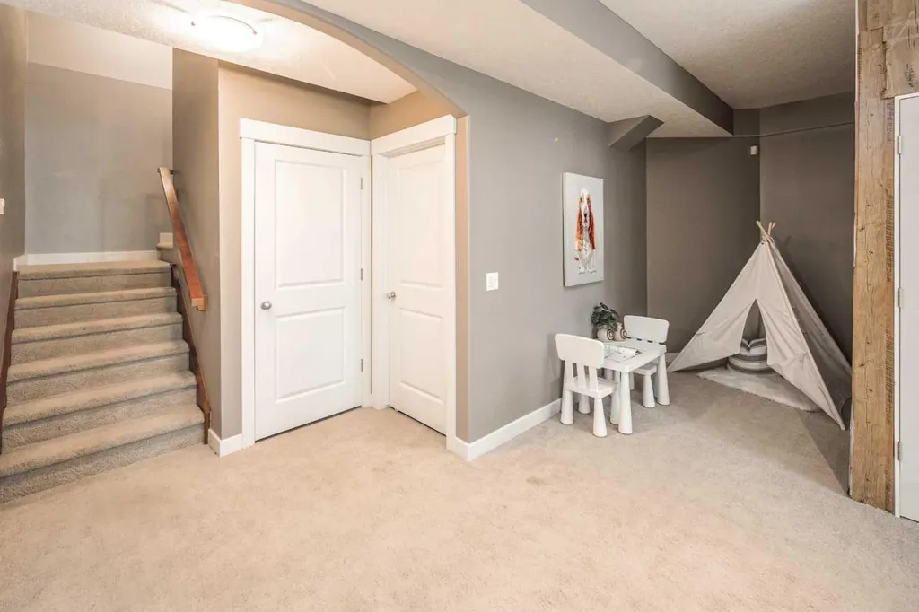 99 Evergreen Square SW Calgary AB T2Y 4W3