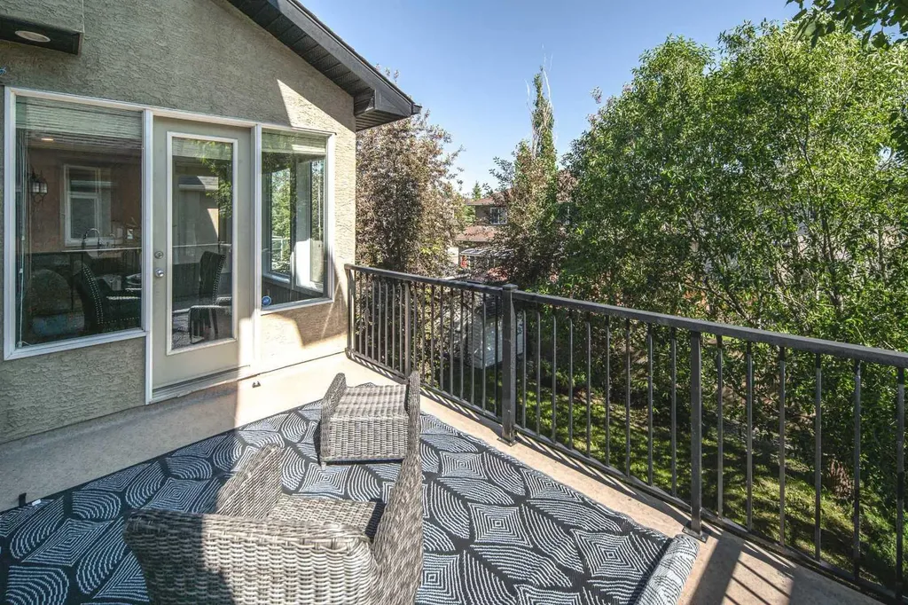 99 Evergreen Square SW Calgary AB T2Y 4W3