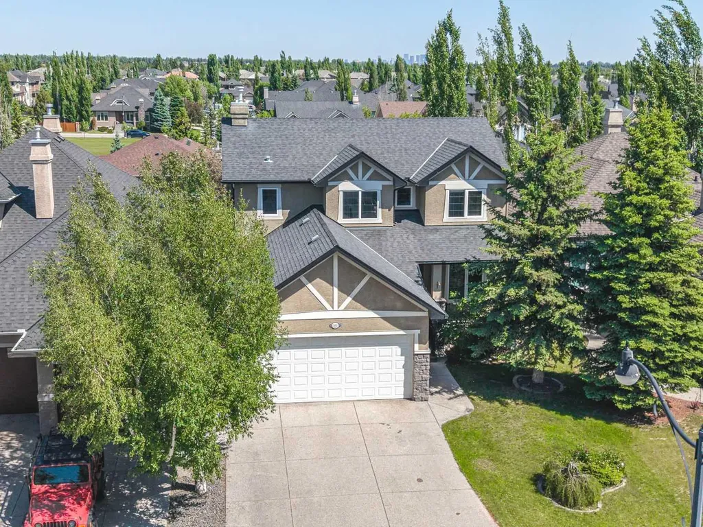 99 Evergreen Square SW Calgary AB T2Y 4W3