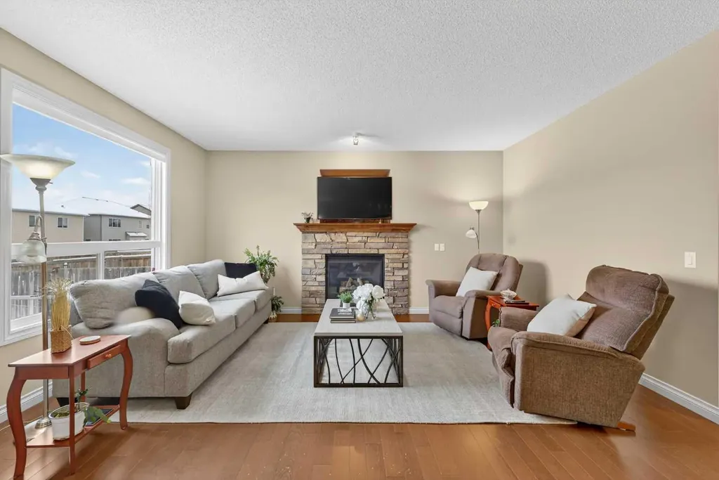 1163 Prairie Springs Hill SW Airdrie AB T4B 0G1