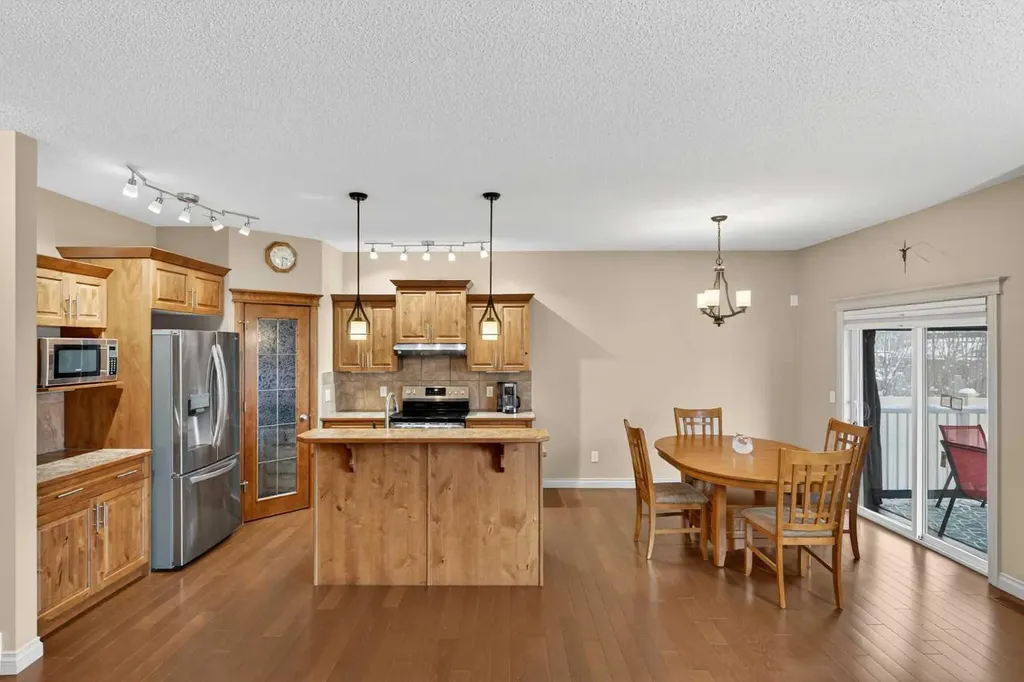 1163 Prairie Springs Hill SW Airdrie AB T4B 0E6