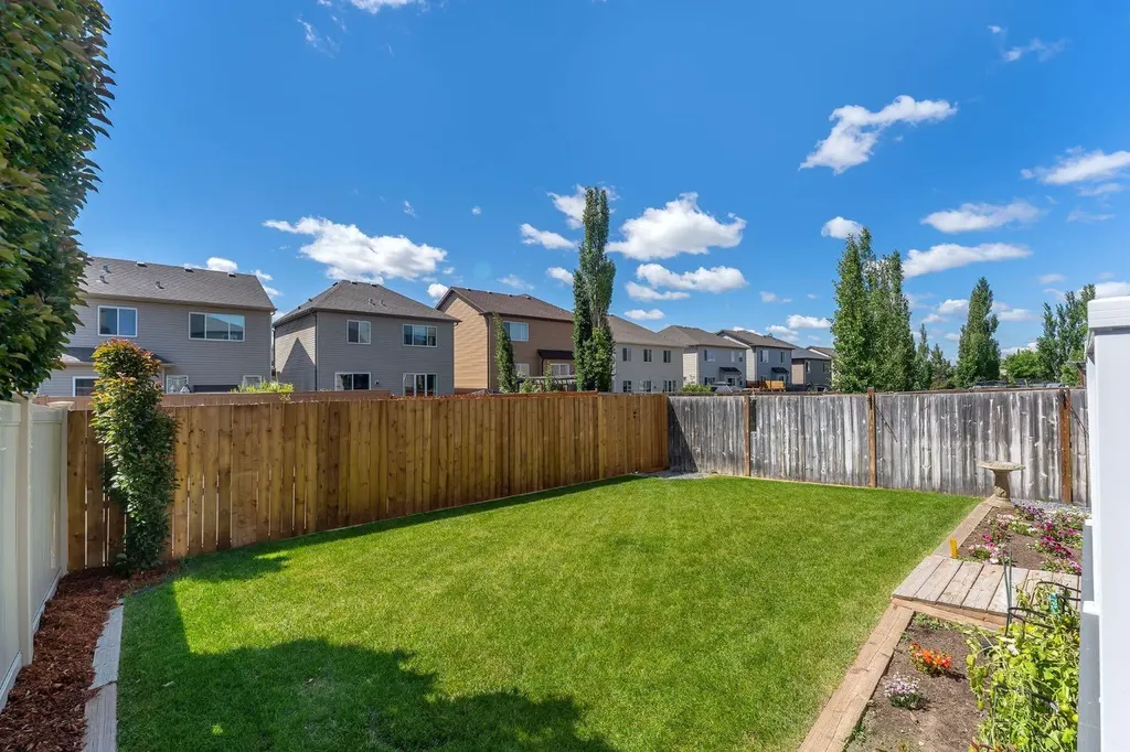 1163 Prairie Springs Hill SW Airdrie AB T4B 0G1