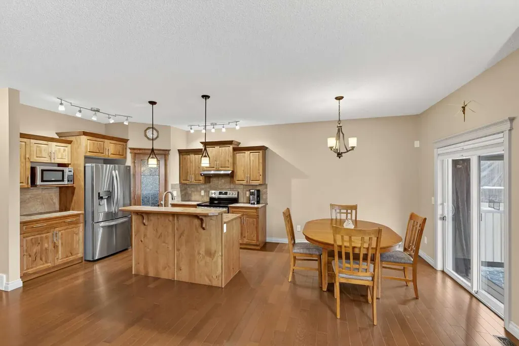 1163 Prairie Springs Hill SW Airdrie AB T4B 0G1