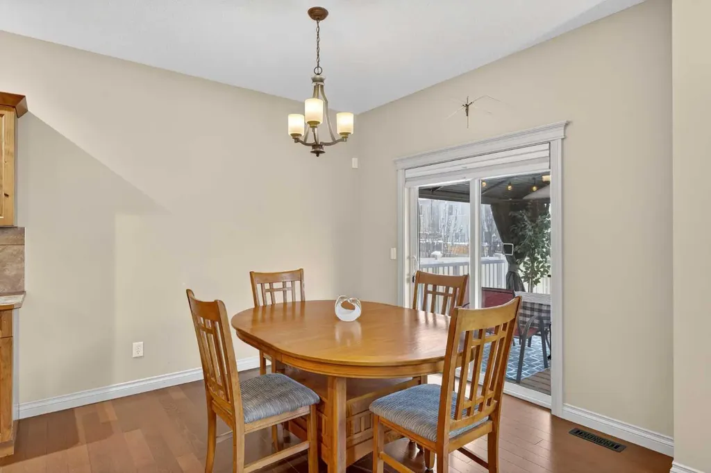 1163 Prairie Springs Hill SW Airdrie AB T4B 0E6