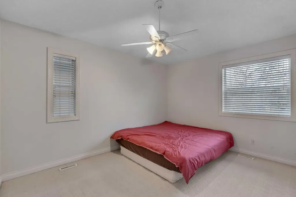 2834 Parkdale Boulevard NW Calgary AB T2N 3S8