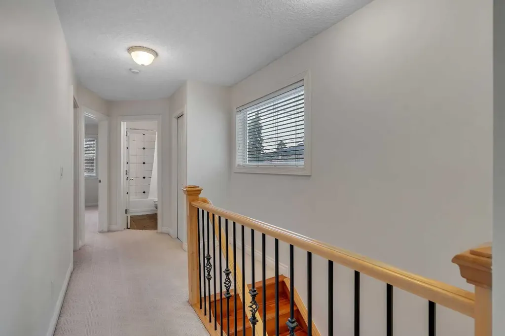 2834 Parkdale Boulevard NW Calgary AB T2N 3S8