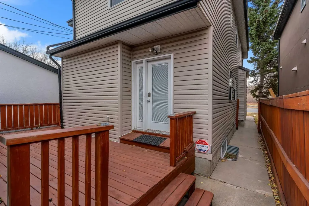 2834 Parkdale Boulevard NW Calgary AB T2N 3S8