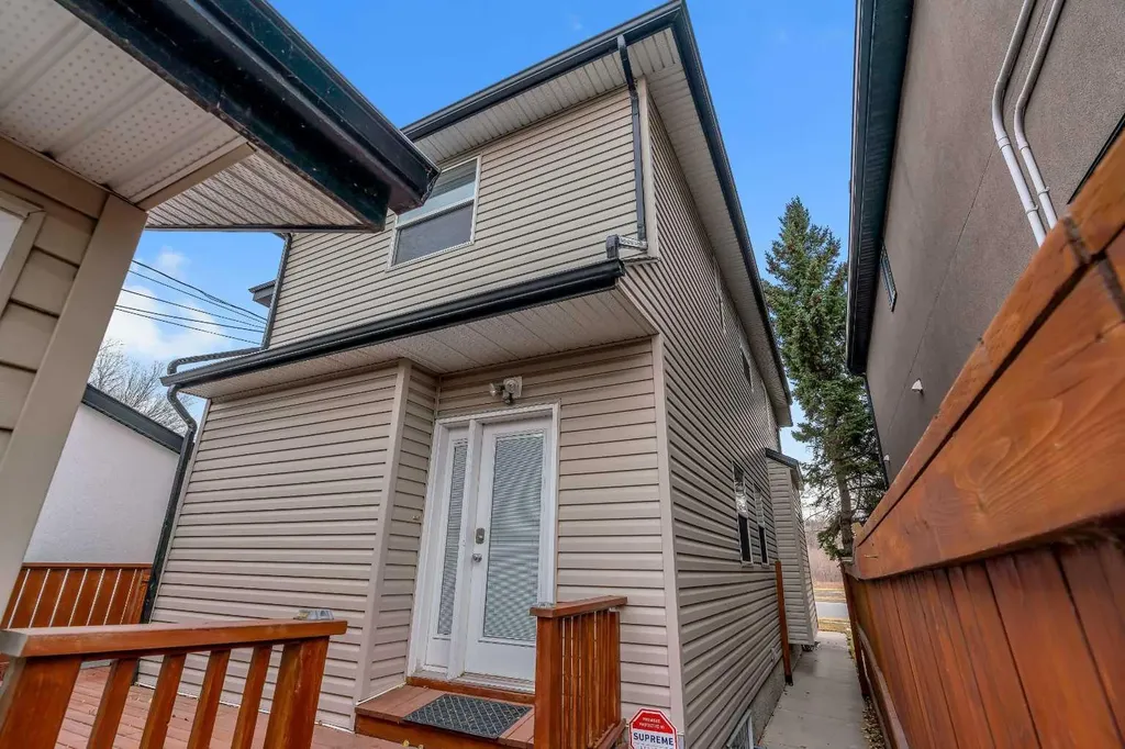 2834 Parkdale Boulevard NW Calgary AB T2N 3S8