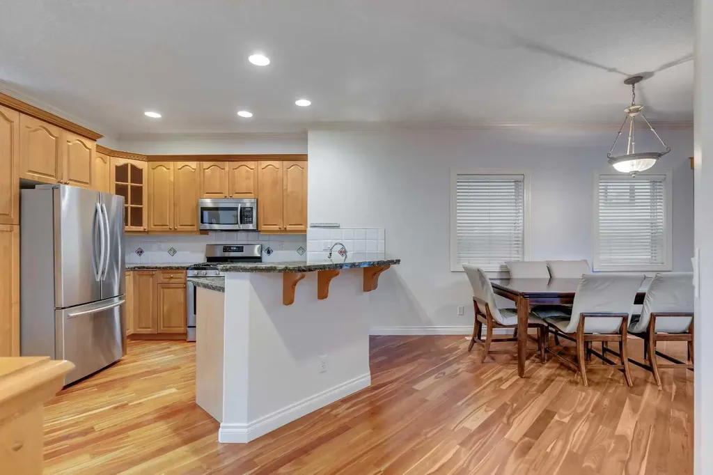 2834 Parkdale Boulevard NW Calgary AB T2N 3S8