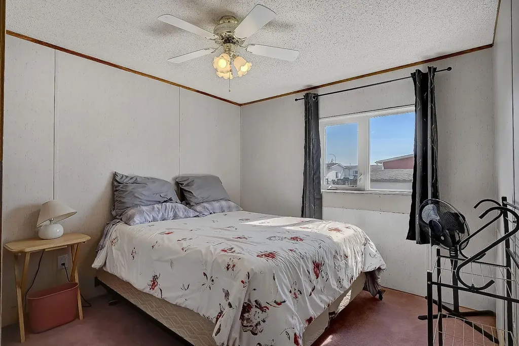 10615 88 Street Grande Prairie AB T8X 1P5