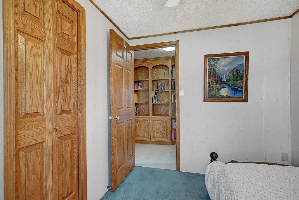 10615 88 Street Grande Prairie AB T8X 1P5