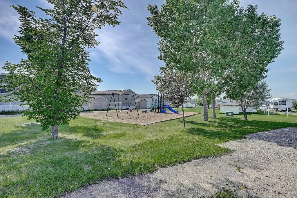 10615 88 Street Grande Prairie AB T8X 1P5