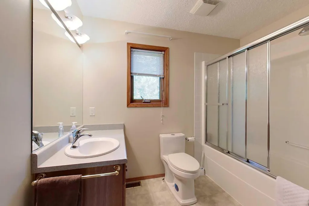 32 1 Avenue SW Faust AB T0G 0X0