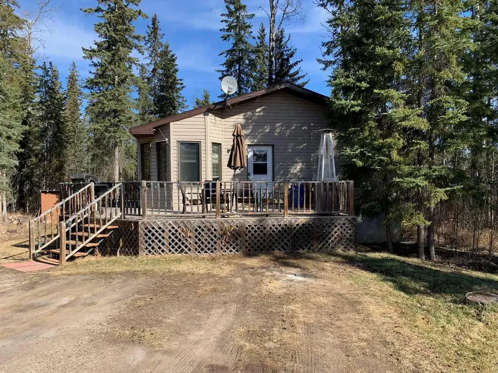 32 1 Avenue SW Faust AB T0G 0X0