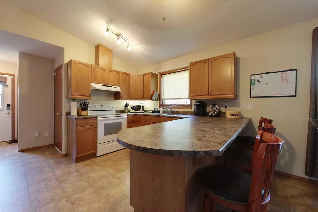 32 1 Avenue SW Faust AB T0G 0X0