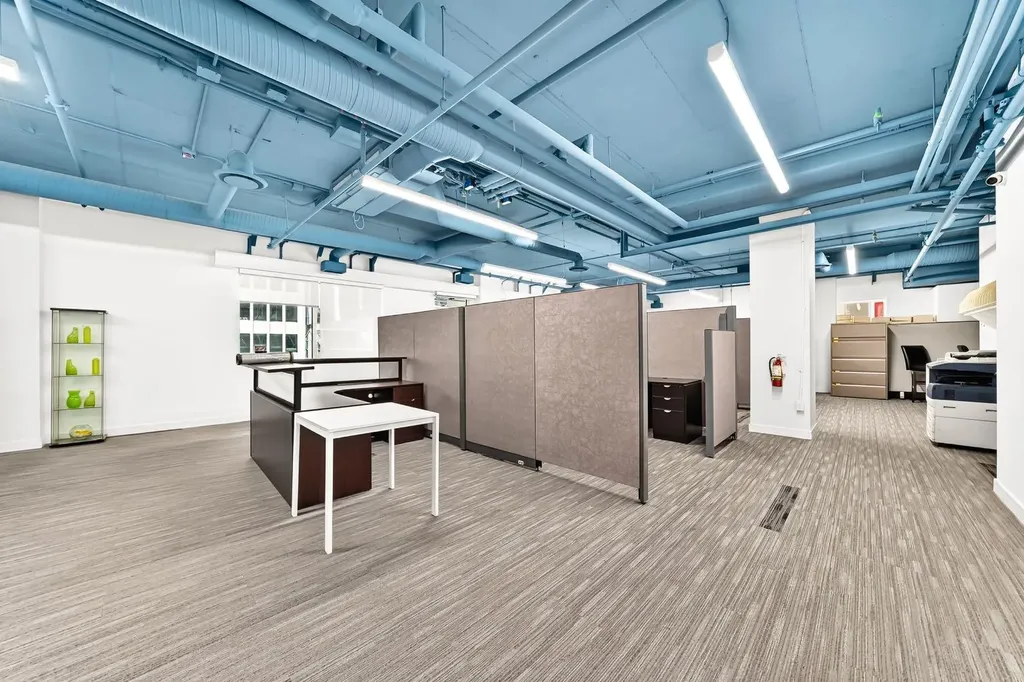 634 6 Avenue SW Calgary AB T2P2Y5