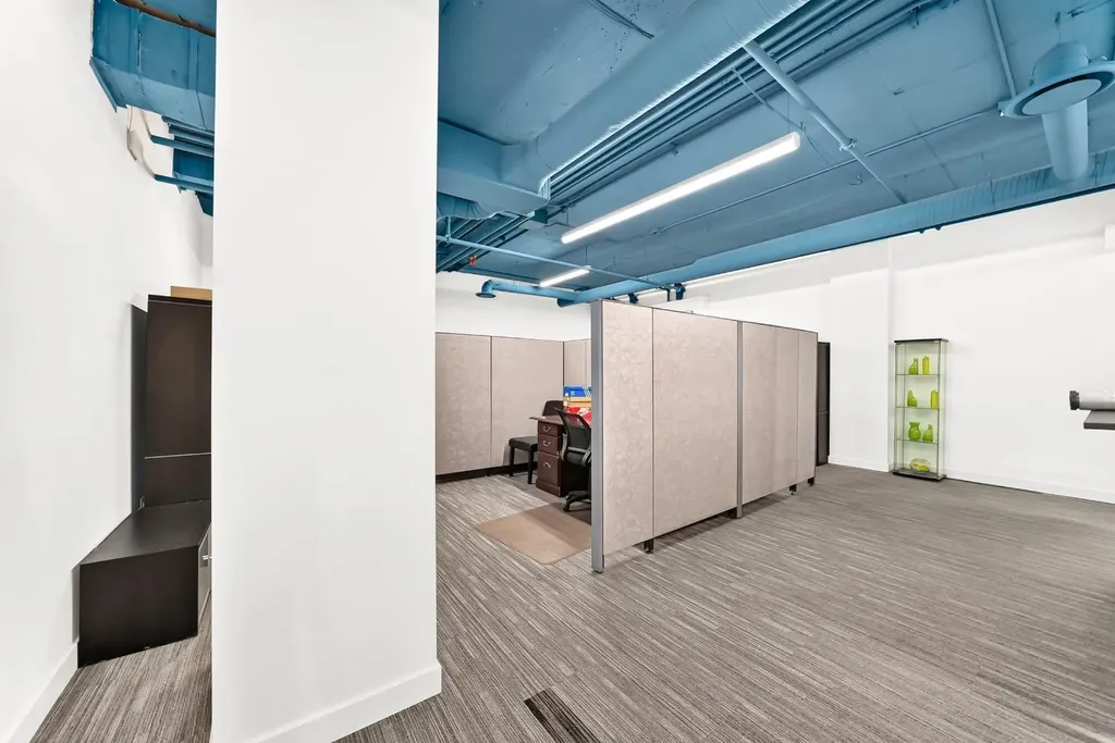 634 6 Avenue SW Calgary AB T2P2Y5