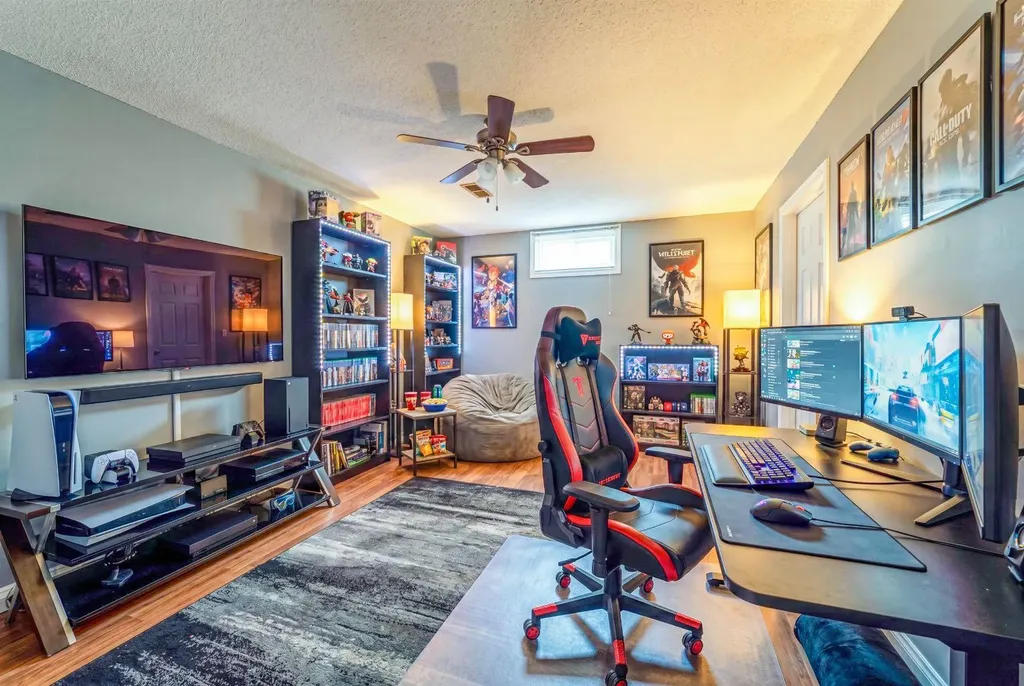 7511 Huntridge Crescent NE Calgary AB T2K 4C8