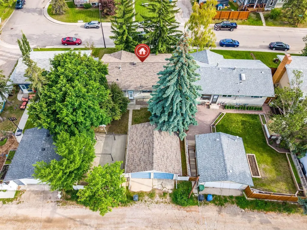 7511 Huntridge Crescent NE Calgary AB T2K 4C8