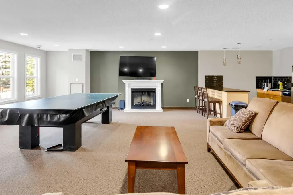 11811 Lake Fraser Drive SE Calgary AB T2J 7J4