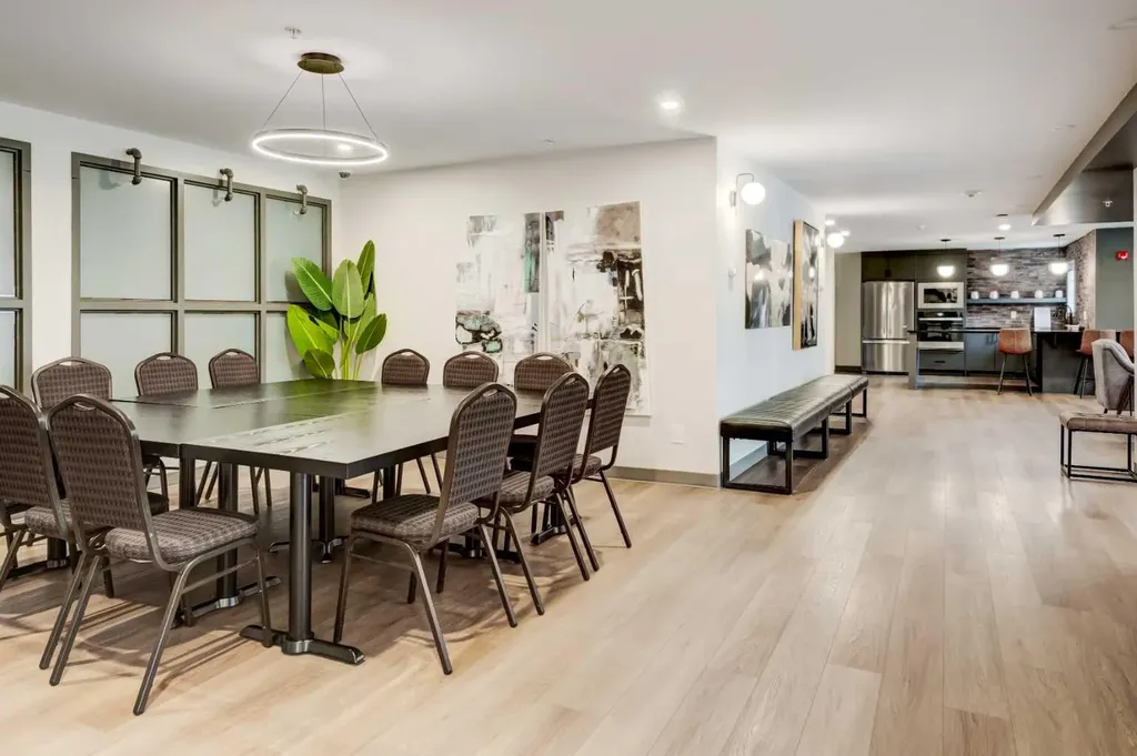 11811 Lake Fraser Drive SE Calgary AB T2J 7J4