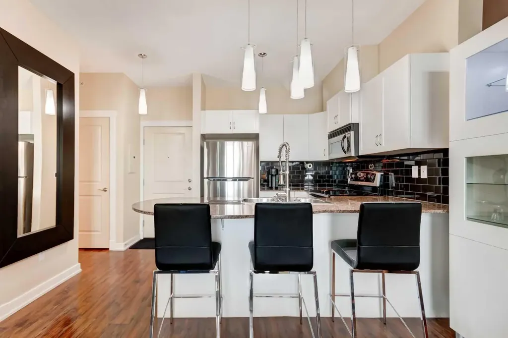 11811 Lake Fraser Drive SE Calgary AB T2J 7J4
