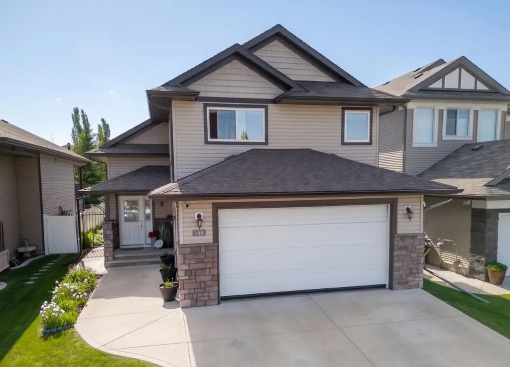 135 Stephenson Crescent Red Deer AB T4R 0L6