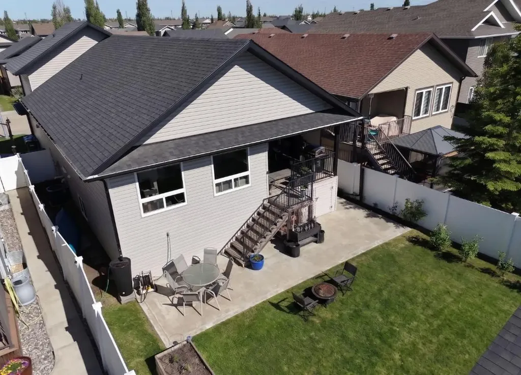 135 Stephenson Crescent Red Deer AB T4R 0L6