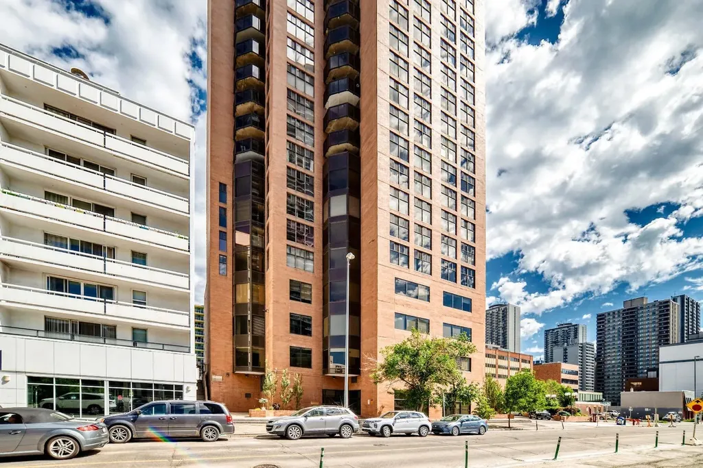 1100 8 Avenue SW Calgary AB T2P 3T8