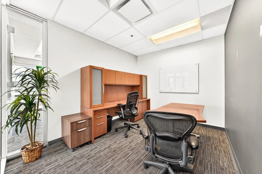1100 8 Avenue SW Calgary AB T2P 3T8
