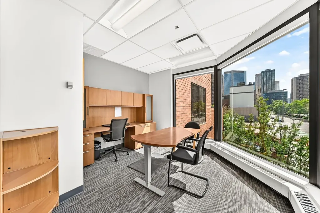 1100 8 Avenue SW Calgary AB T2P 3T8