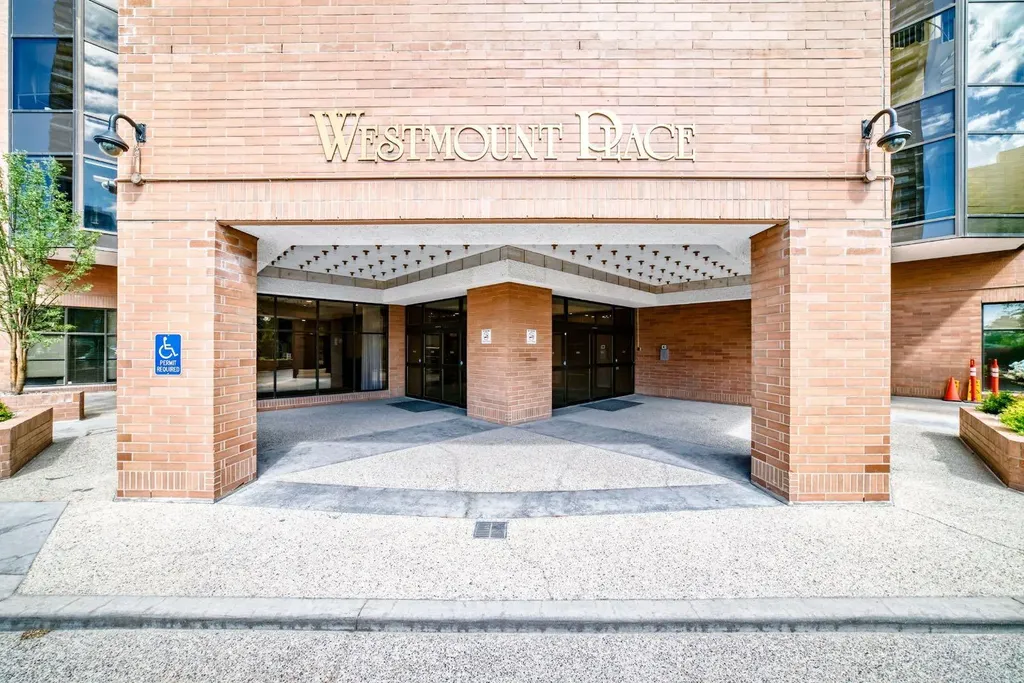 1100 8 Avenue SW Calgary AB T2P 3T8