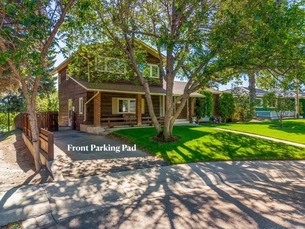 1102 Lake Christina Way SE Calgary AB T2J 2R3