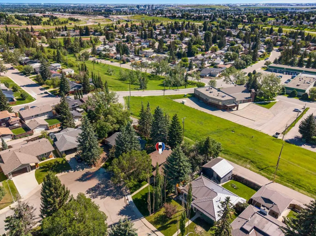 1102 Lake Christina Way SE Calgary AB T2J 2R3