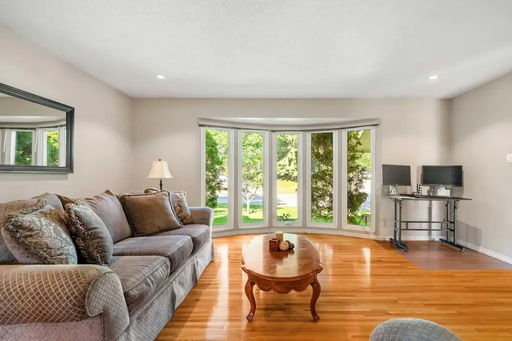 1102 Lake Christina Way SE Calgary AB T2J 2R3