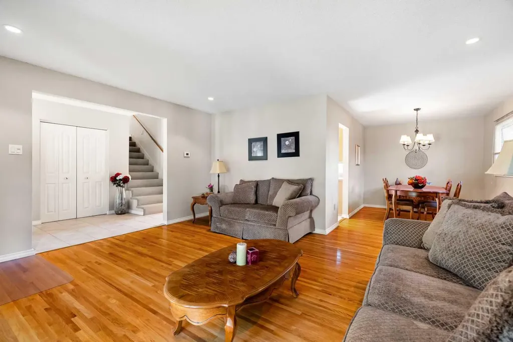 1102 Lake Christina Way SE Calgary AB T2J 2R3