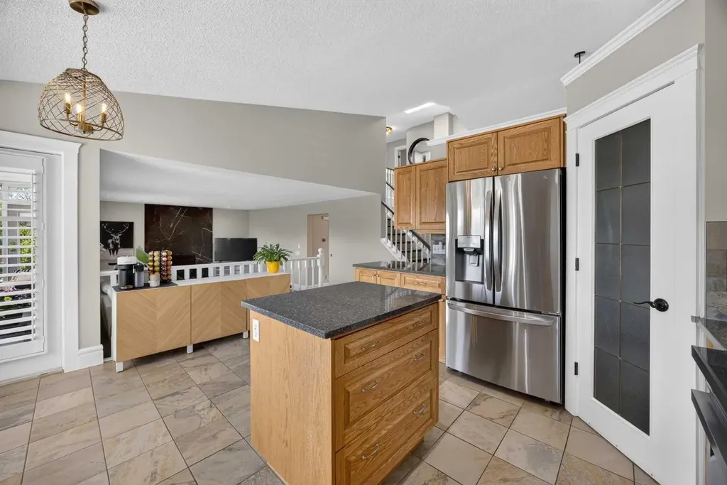 2339 Morris Crescent SE Airdrie AB T4A 2A3