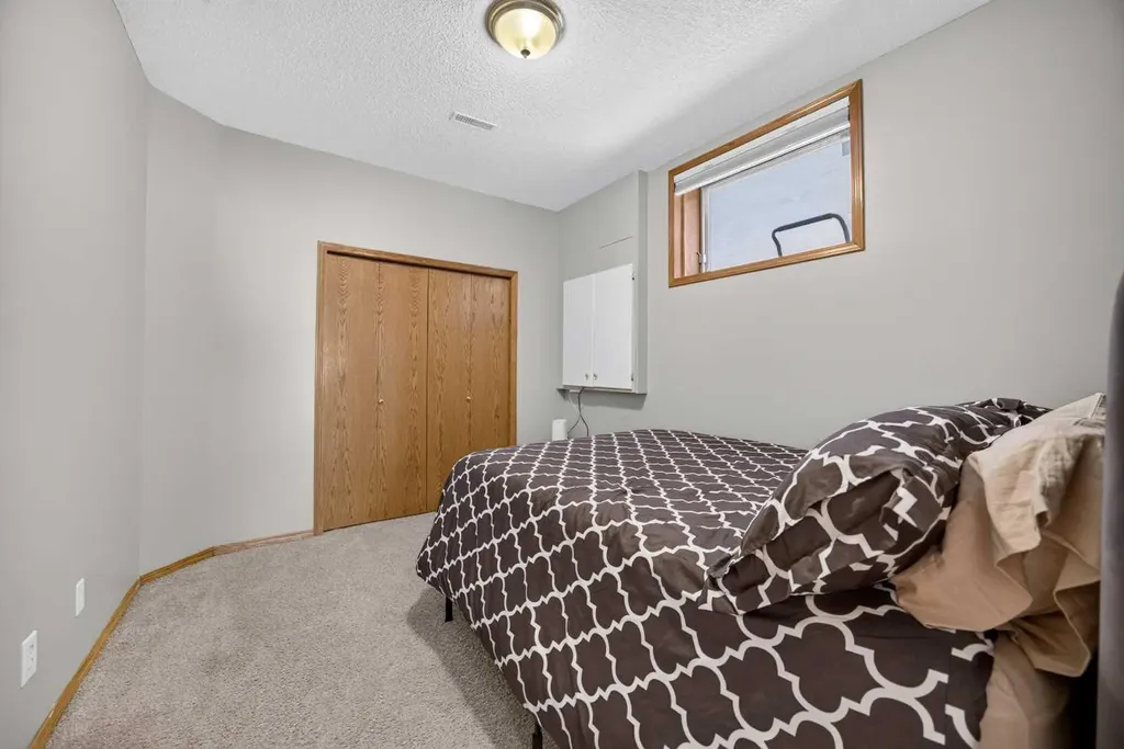 2339 Morris Crescent SE Airdrie AB T4A 2A3