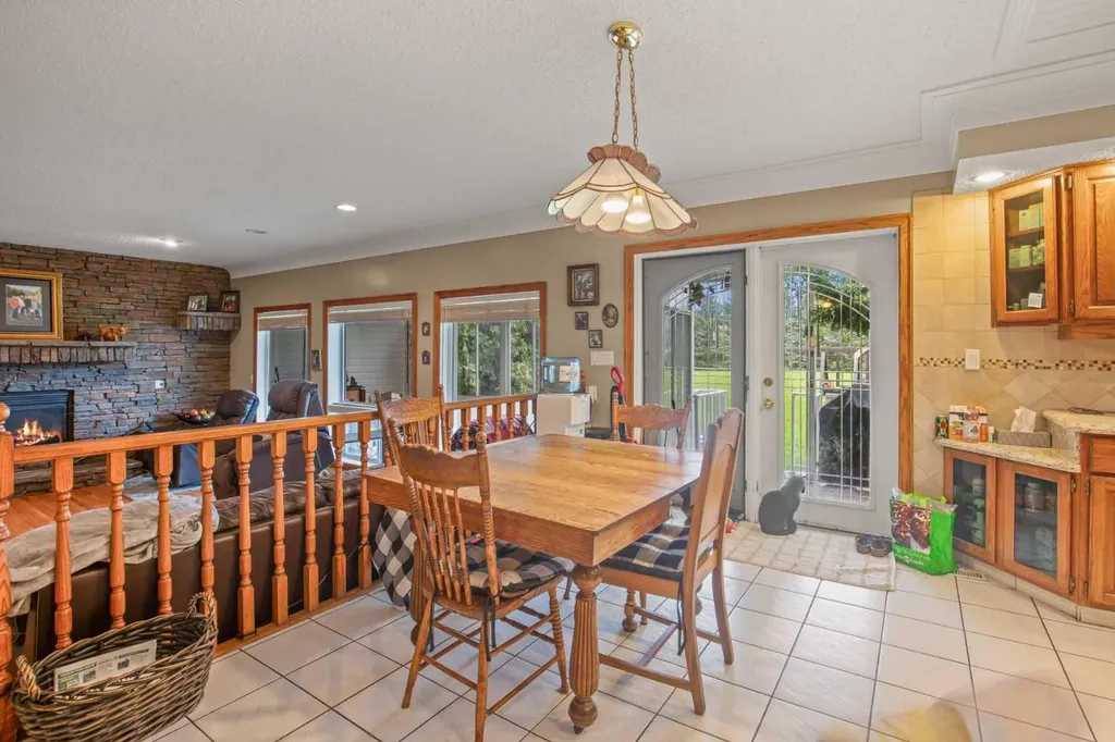 37563 Range Road 272 Rural Red Deer County AB T4E 1M5