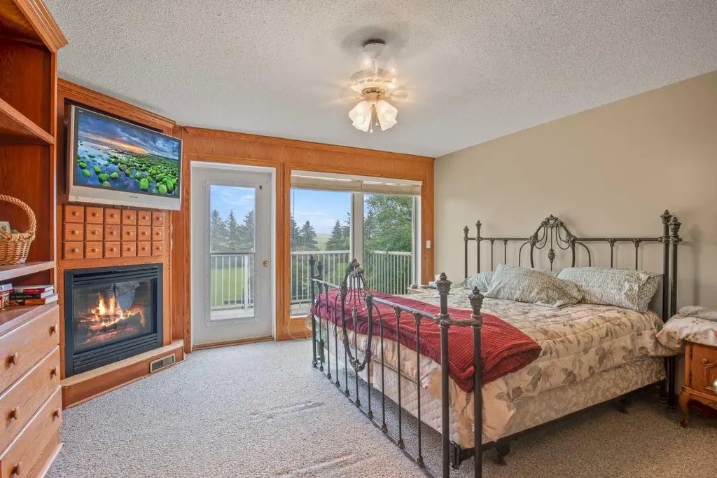 37563 Range Road 272 Rural Red Deer County AB T4E 1M5