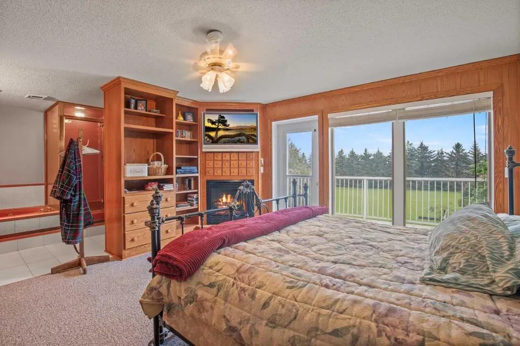 37563 Range Road 272 Rural Red Deer County AB T4E 1M5