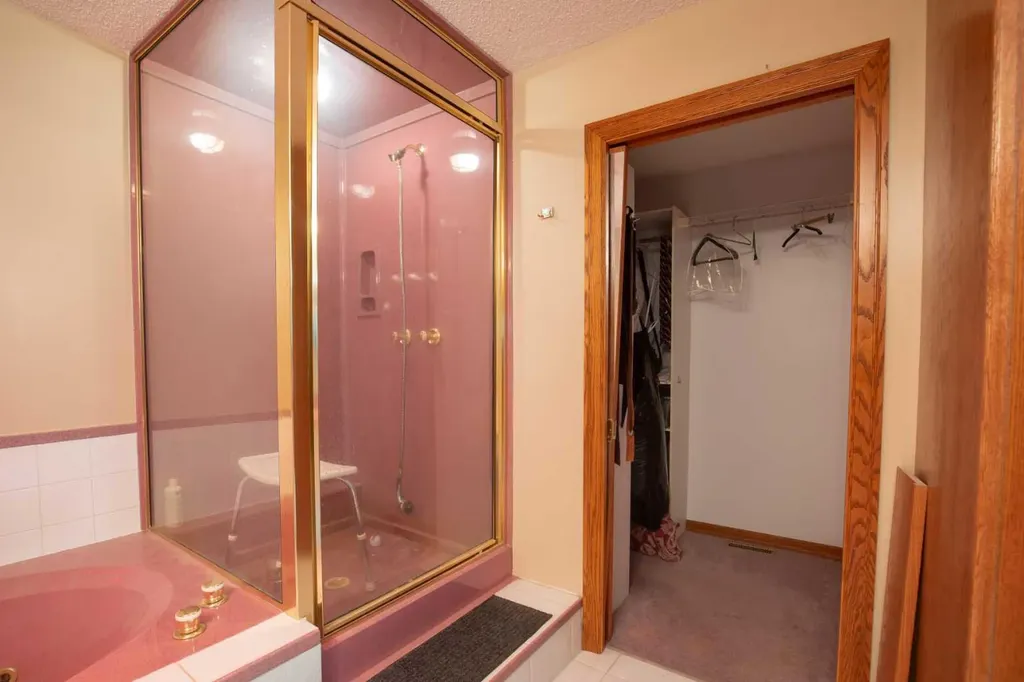 37563 Range Road 272 Rural Red Deer County AB T4E 1M5
