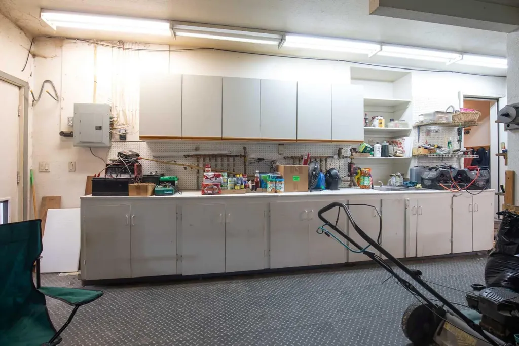 37563 Range Road 272 Rural Red Deer County AB T4E 1M5
