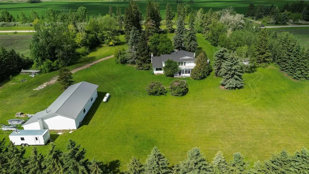 37563 Range Road 272 Rural Red Deer County AB T4E 1M5