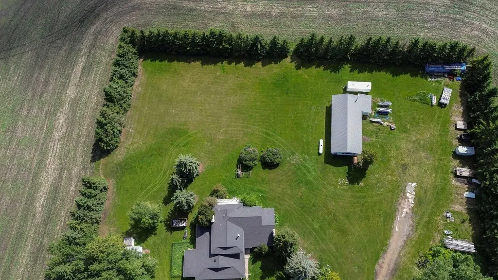 37563 Range Road 272 Rural Red Deer County AB T4E 1M5