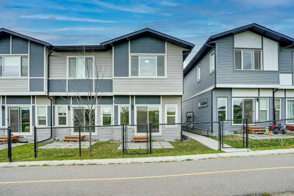 116 Saddlestone Heath NE Calgary AB T3J5K8