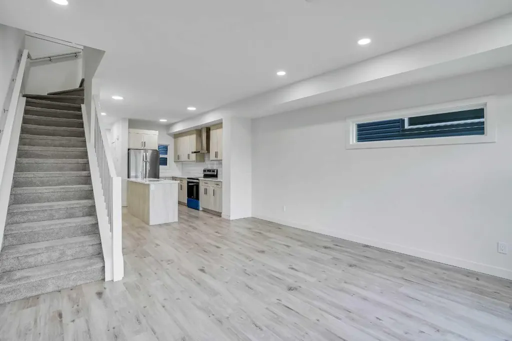 116 Saddlestone Heath NE Calgary AB T3J5K8