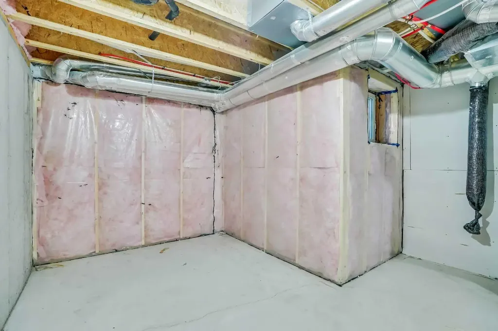 116 Saddlestone Heath NE Calgary AB T3J5K8