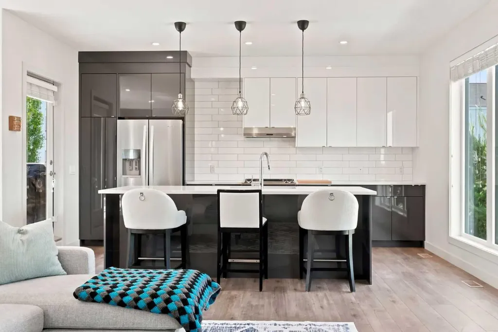 105 Bow Grove NW Calgary AB T3B 6E8